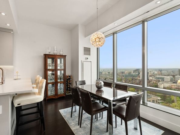 1 Avery PH2B, Boston MA 02111
