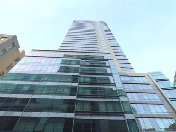 1 Avery PH2B, Boston MA 02111