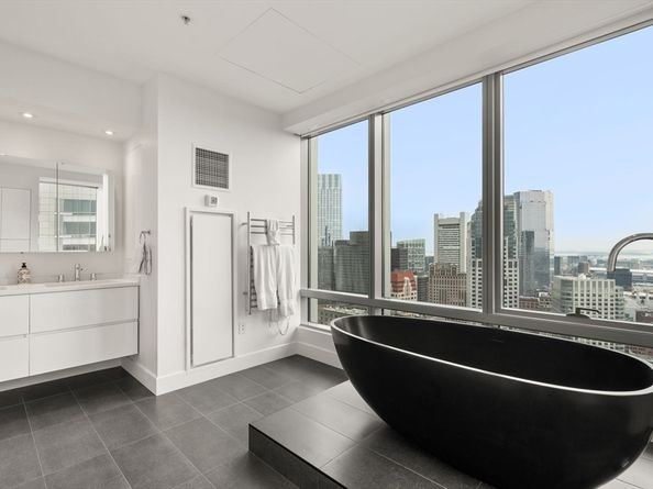 1 Avery PH2B, Boston MA 02111
