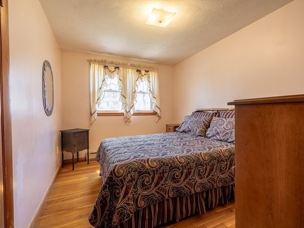 15 Roath St, Worcester MA 01604