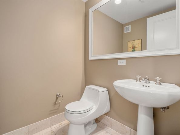 1 Avery Street 16G, Boston MA 02111
