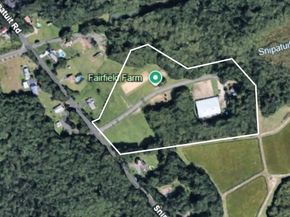 714 Snipatuit Rd, Rochester MA 02770