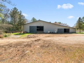 714 Snipatuit Rd, Rochester MA 02770