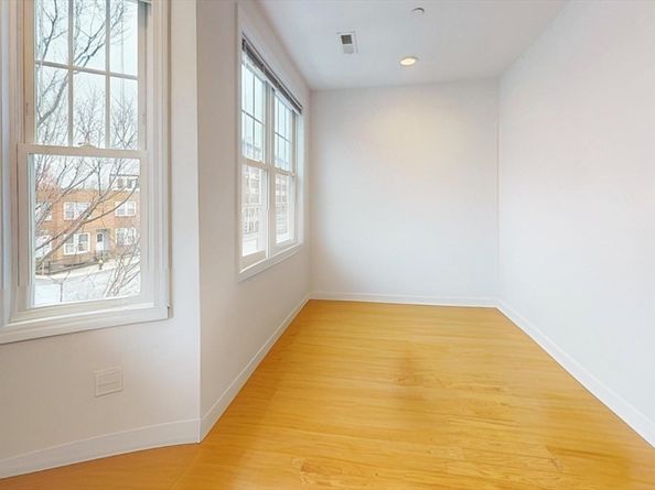 375 Dorchester St 2, Boston MA 02127