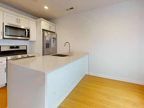 375 Dorchester St 2, Boston MA 02127