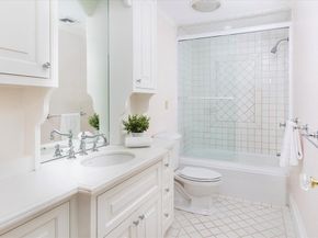 120 Seaver St A103, Brookline MA 02445