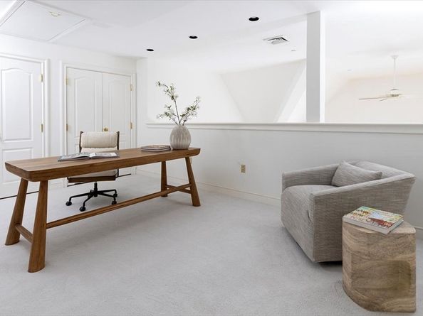 120 Seaver St A103, Brookline MA 02445