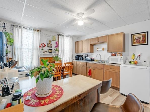 14 Mendon St, Worcester MA 01604