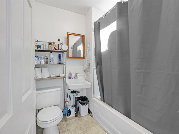 14 Mendon St, Worcester MA 01604