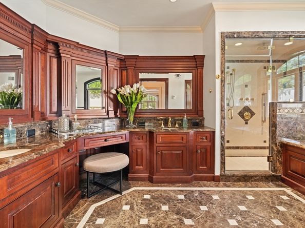 46 Porter Rd, Andover MA 01810