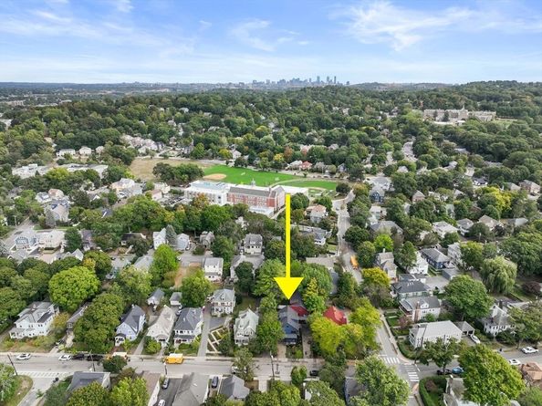 110 Harvard St 110, Newton MA 02460