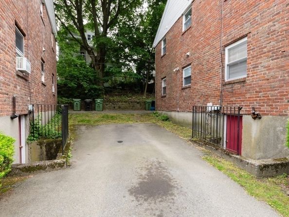 58 Aldrich Rd A, Watertown MA 02472