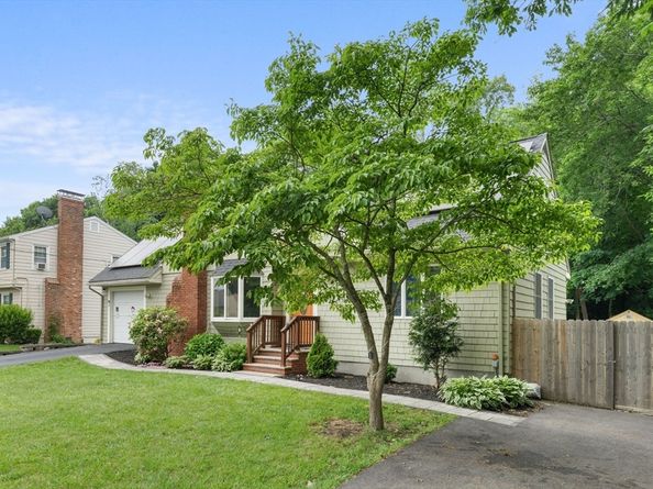 54 Carmel Cir, Bridgewater MA 02324