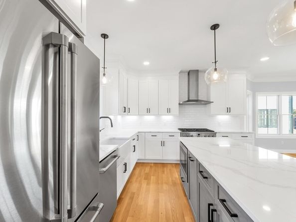 7 Starling St, Boston MA 02132