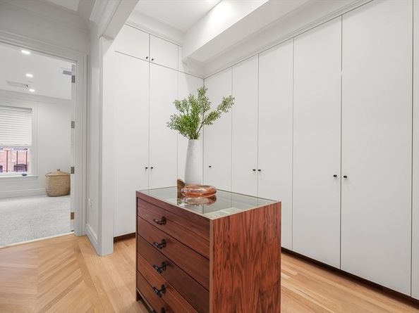352 Marlborough Street, Boston MA 02115