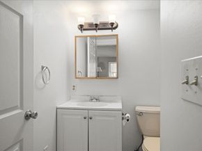 36B Gibbs St 18, Worcester MA 01607