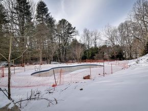 93 Walpole Street, Dover MA 02030