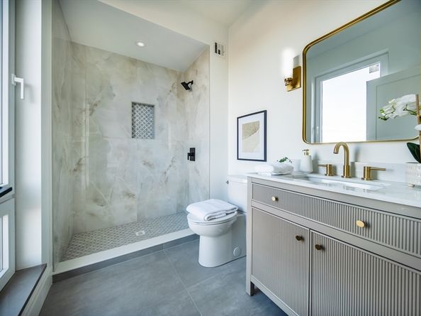 66 Mcgrath 508, Quincy MA 02169