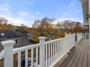 10 Washington Park, Newton MA 02460