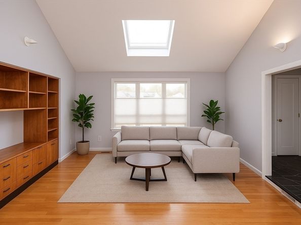 1 Brookvale Rd, Framingham MA 01701