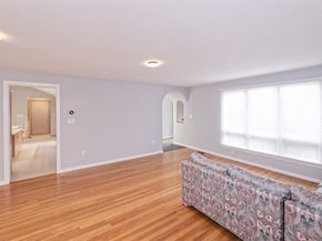 1 Brookvale Rd, Framingham MA 01701