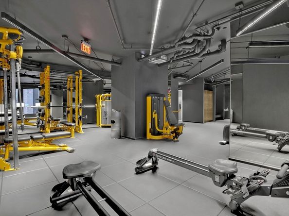 55 Lagrange St 1703, Boston MA 02116