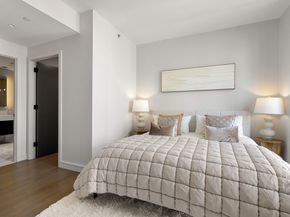 55 Lagrange St 1703, Boston MA 02116