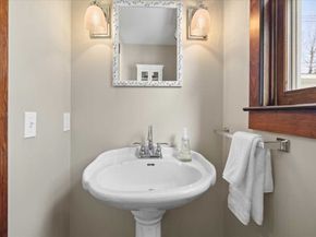 78 Highland St, Holden MA 01520
