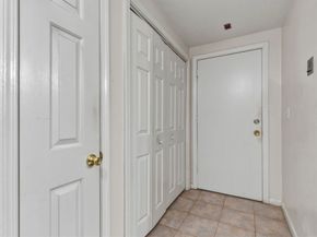 145 Essex Ave 512, Gloucester MA 01930