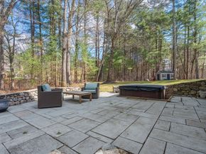 1080 North Street, Walpole MA 02081