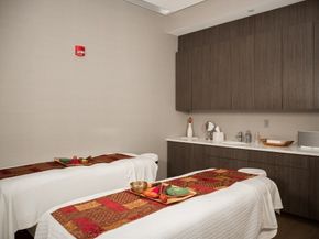 580 Washington St PH5, Boston MA 02111