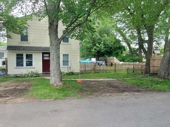 19 Wallis Park, Lunenburg MA 01462