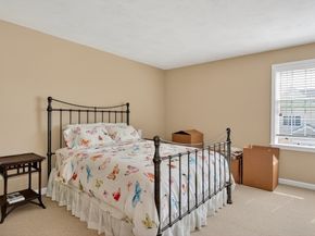 27 Autumn Ln 27, Northborough MA 01532