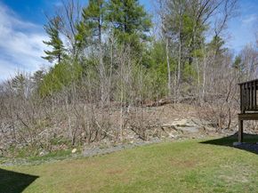 27 Autumn Ln 27, Northborough MA 01532