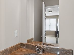 27 Autumn Ln 27, Northborough MA 01532