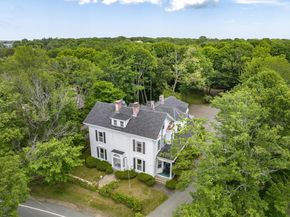 28 Eastern Point Rd, Gloucester MA 01930
