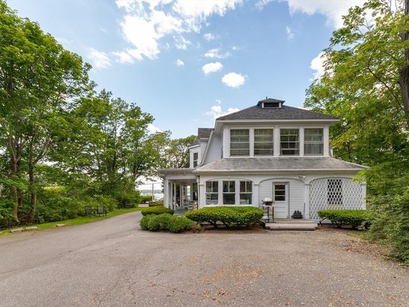 28 Eastern Point Rd, Gloucester MA 01930