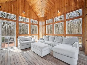 7 S Barn Rd, Hopkinton MA 01748