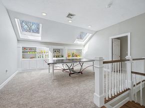 7 S Barn Rd, Hopkinton MA 01748