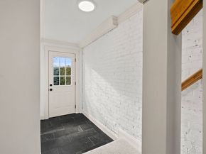 23 Ward St, Woburn MA 01801