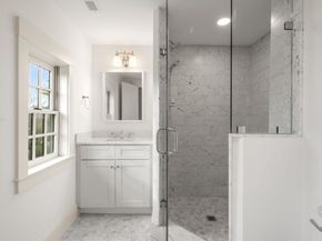 23 Ward St, Woburn MA 01801