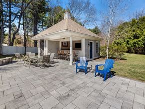 3 Knollcrest Farm Ln, Sherborn MA 01770