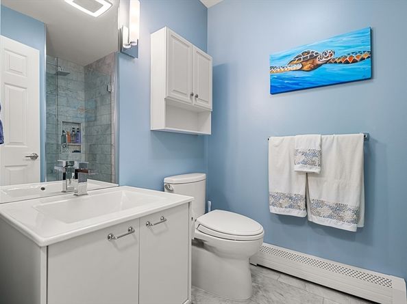 19 Dixfield, Boston MA 02127