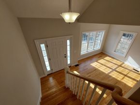 20B Crownshield, Uxbridge MA 01569