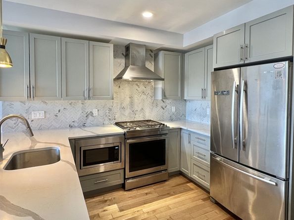 50 Hichborn 304, Boston MA 02135