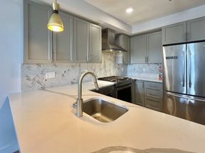 50 Hichborn 304, Boston MA 02135
