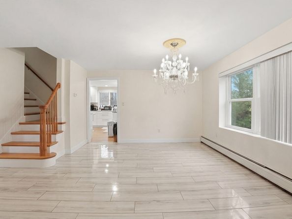 77 Highland Rd, Abington MA 02351