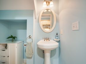 39 Chestnut St 2C, Stoneham MA 02180