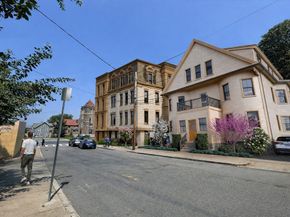 556 Cambridge/32 Gordon Package, Boston MA 02134