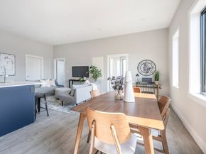 656 Saratoga 211, Boston MA 02128